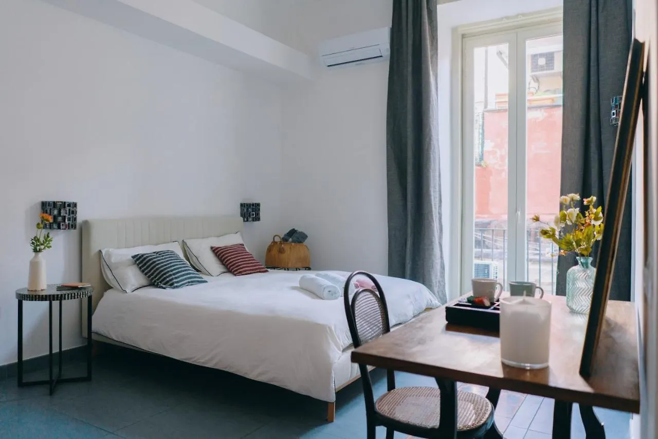 Bed & Breakfast Janare - Rooms & Terrace Naples Italy