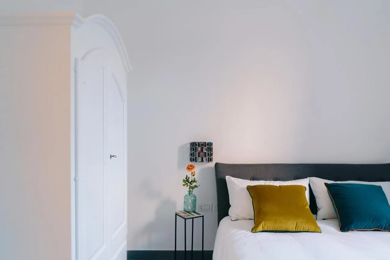 Bed & Breakfast Janare - Rooms & Terrace Naples Italy